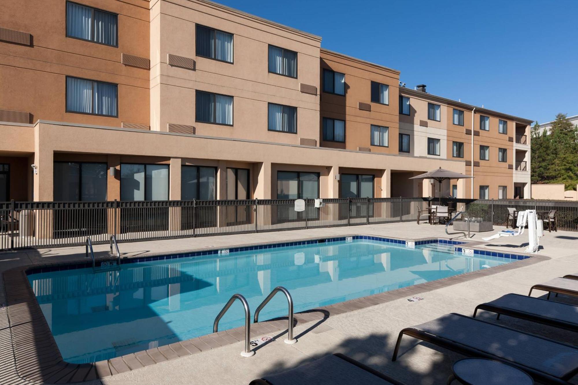Courtyard By Marriott Birmingham Trussville Extérieur photo