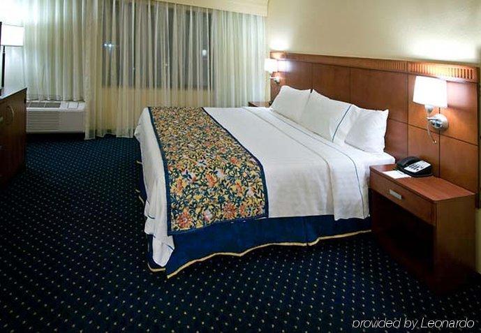 Courtyard By Marriott Birmingham Trussville Chambre photo